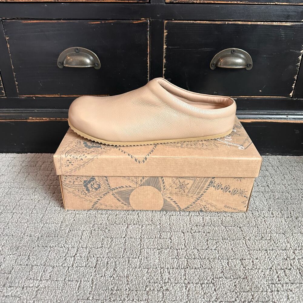 Free People 40 Cambria Clog - Picture 3 of 6